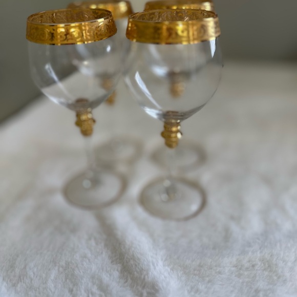 Wine Glasses 4 really fancy - Picture 4 of 6